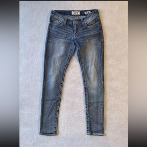 DayTrip Women’s Jeans Sz 27R Lynx Skinny Stretch Distressed Style DBK3715 Cotton